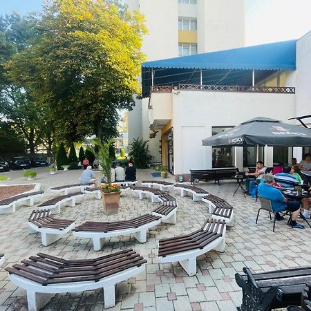 Hotel Silvana Buzias Bagian luar foto