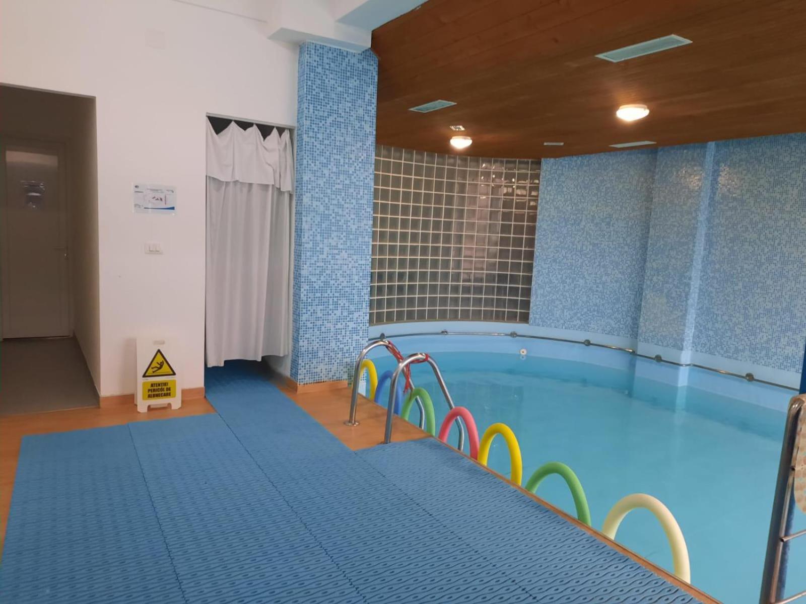 Hotel Silvana Buzias Bagian luar foto