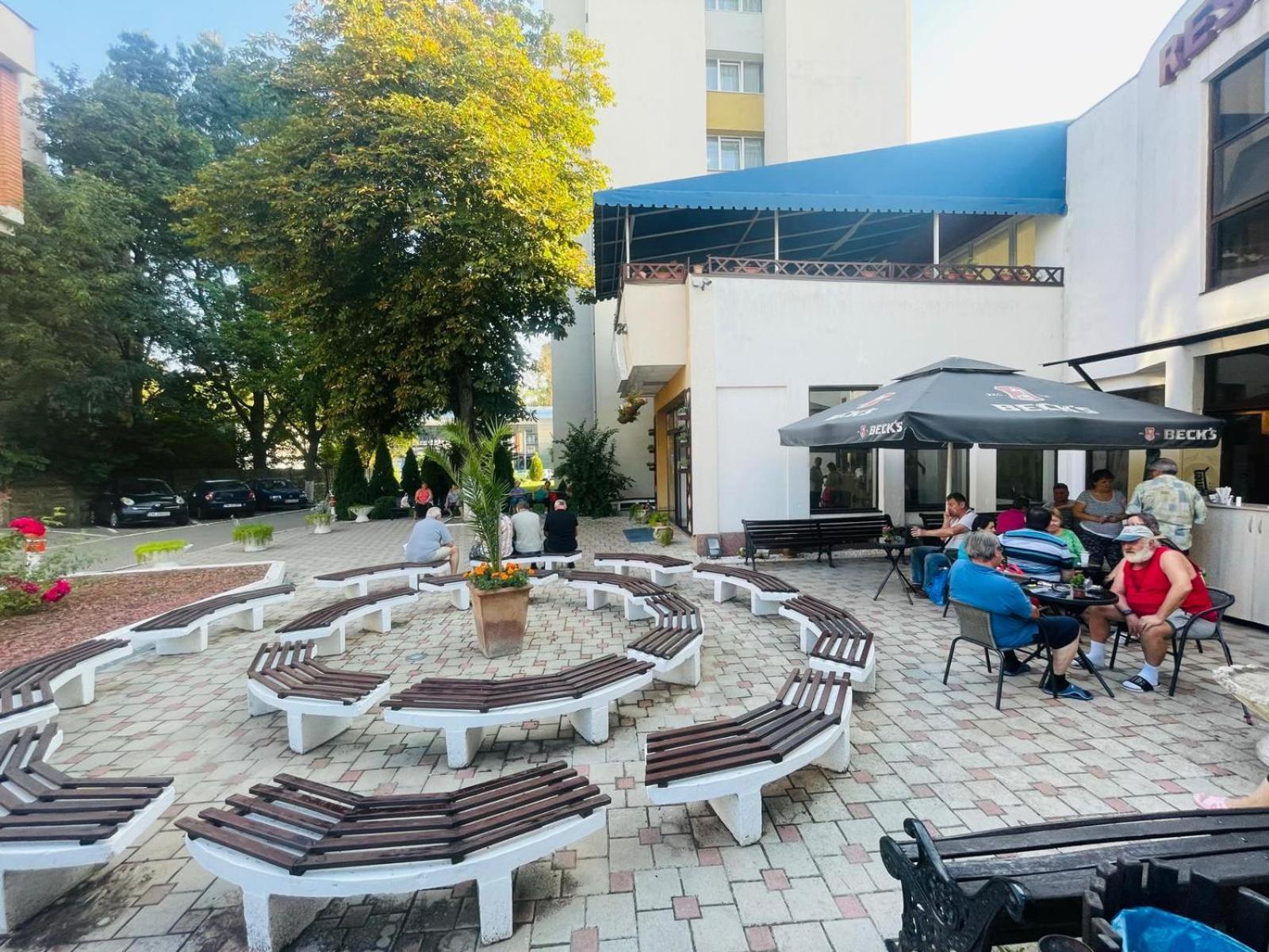 Hotel Silvana Buzias Bagian luar foto